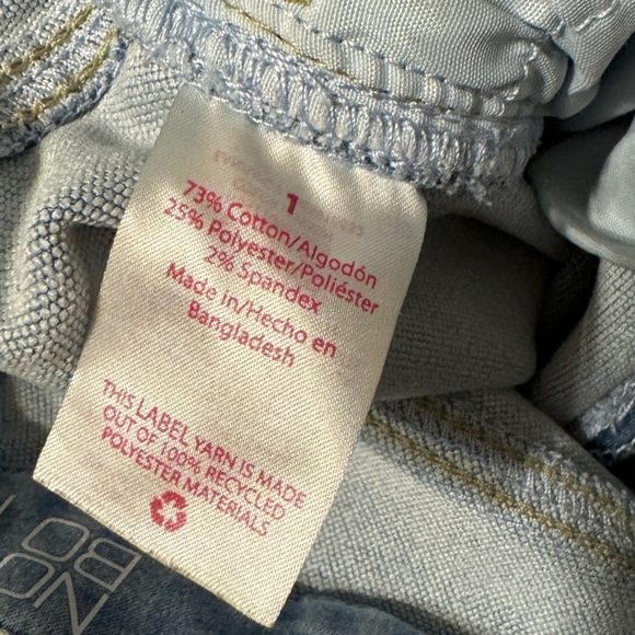 NoBo No Boundries Frayed Bottom Hem Light Wash Soft Stretch Straight Slim Jeans - Picture 4 of 7